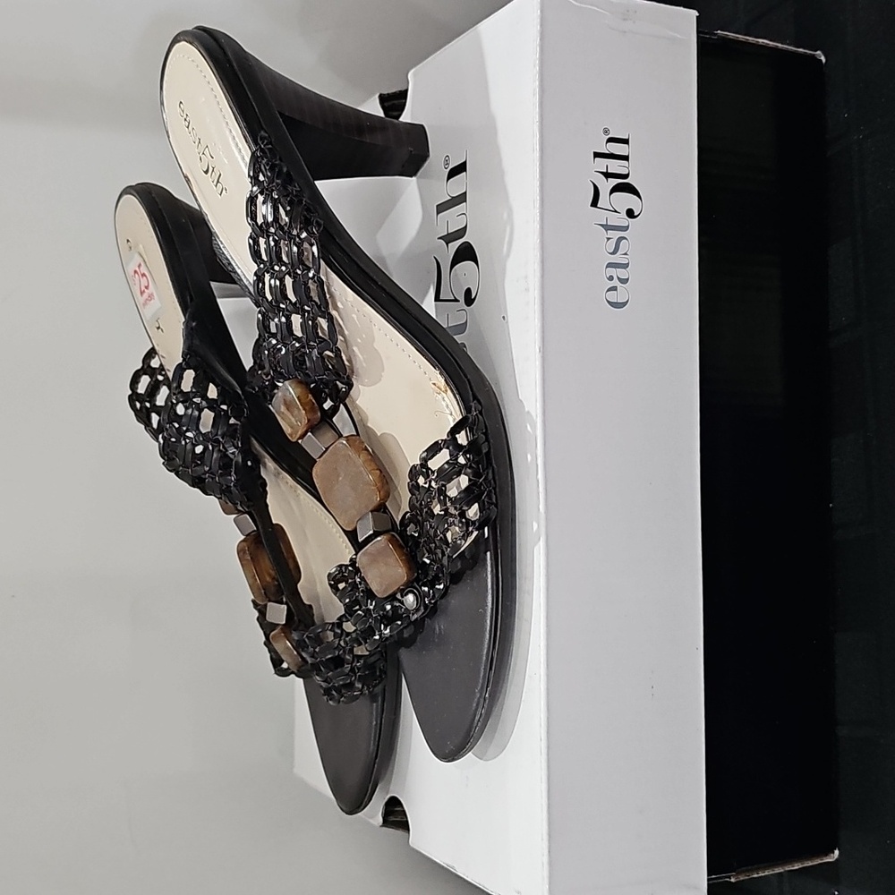 East5th ladies' dark brown heels size 6 1/2